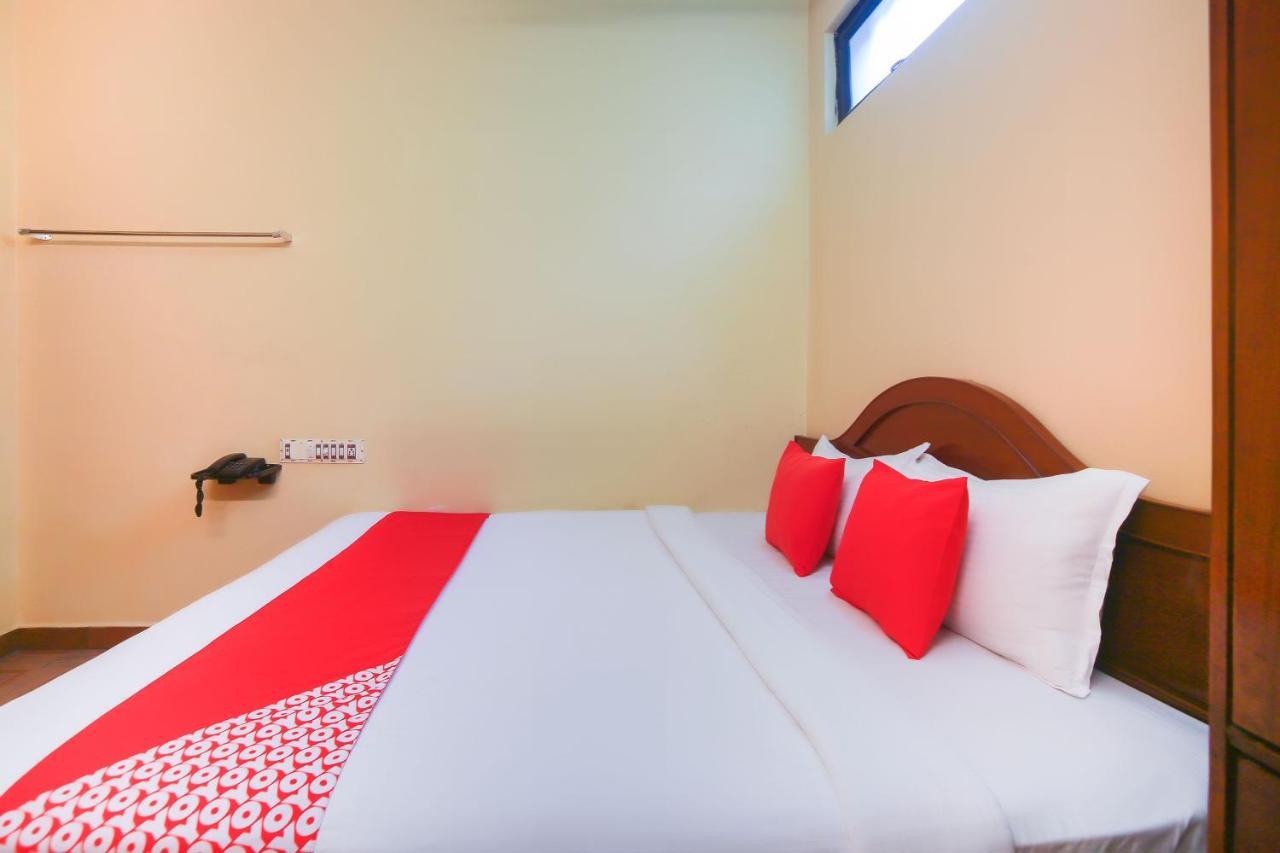 פונדיצ'רי Oyo 23098 Ushama Heritage Guest House מראה חיצוני תמונה